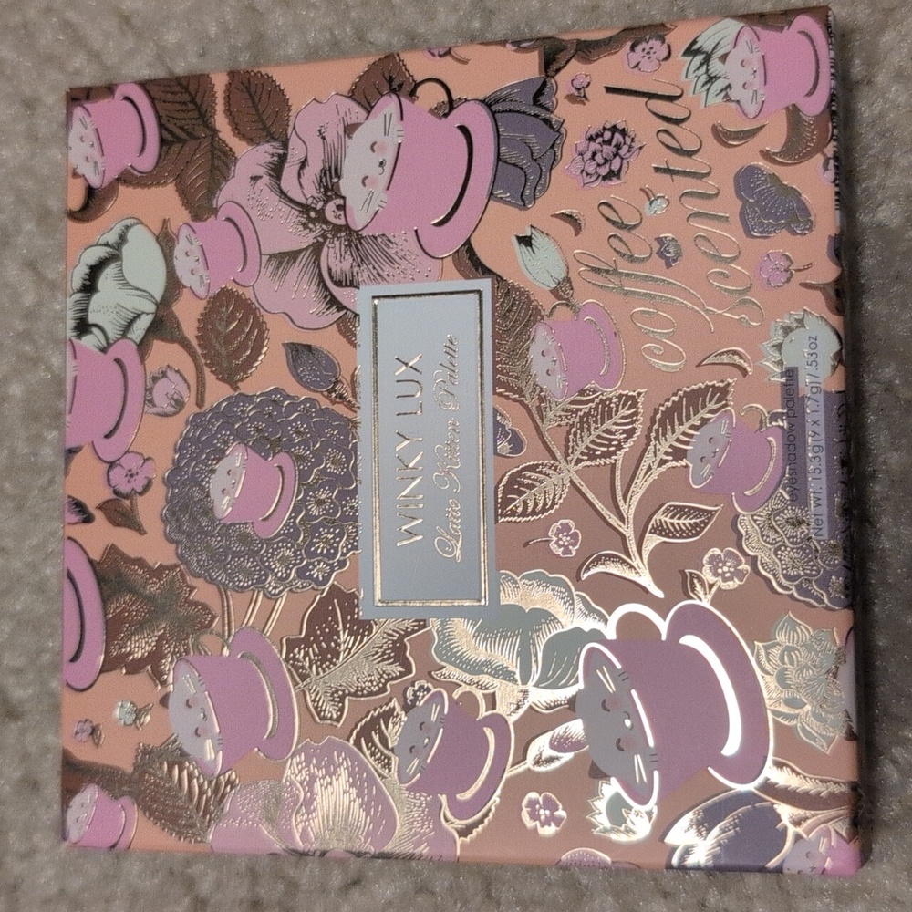 New - Winky Lux Latte Kitten 9 Pan Eyeshadow Palette